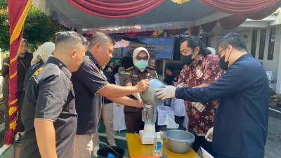 Kejari Pangkalpinang Gelar Pemusnahan Barang Bukti