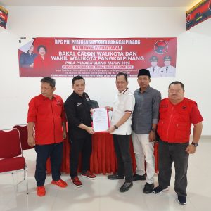 Bukti Keseriusan Mgs Hakim Ambil Formulir Pendaftaran di PDIP