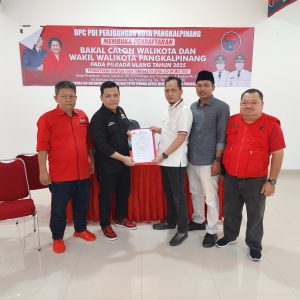 Hari Pertama Pendaftaran, 3 Bacalon Wali Kota Ambil Formulir di PDIP Pangkalpinang
