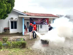 Siaga Hadapi Situasi Darurat Departemen HSE Area Kundur Gelar Pembinaan Pemadam Kebakaran