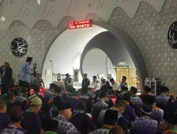 Pemkot Pangkalpinang Lakukan Pelepasan Simbolis Calon Jemaah haji Kota Pangkalpinang