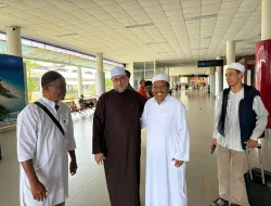 Prof Udin Sambut Kedatangan Ulama Sekaligus Guru Sanad UAS