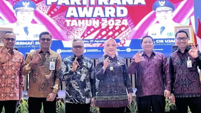 Pemprov Sumsel Sematkan Penghargaan ke Bank Sumsel Babel, Raih Juara 1 Paritrana Award 2024