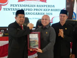 Serahkan Raperda APBD 2026, Gubernur Hidayat Tekankan Pentingnya Kawal Program Prioritas untuk Masyarakat
