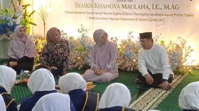 Dessy : Alquran adalah Ilmu Dunia dan Akhirat