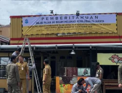 Belum Bayar Pajak Pemkot Segel Restoran Penunggak Pajak
