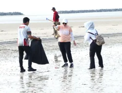 Jumat Asri di Pasir Padi, Wali Kota Saparudin Ajak Warga Jadikan Kebersihan Sebagai Budaya